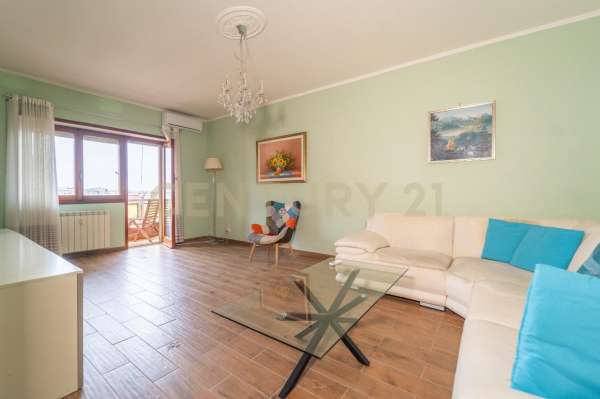 Foto Appartamento in vendita a Roma