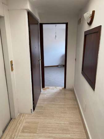 Foto Appartamento in vendita a Roma