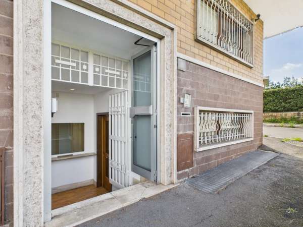 Foto Appartamento in vendita a Roma