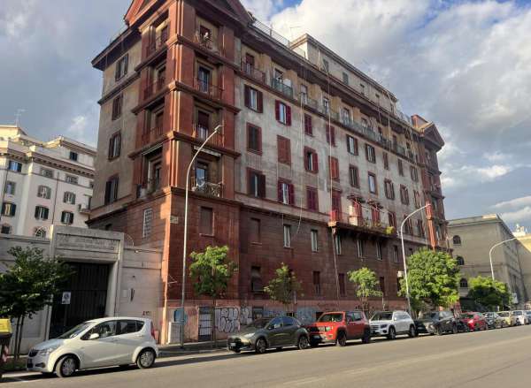 Foto Appartamento in vendita a Roma