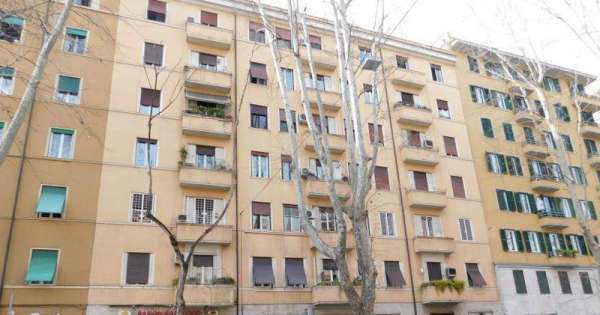 Foto Appartamento in vendita a Roma