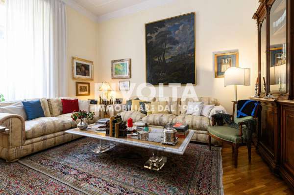 Foto Appartamento in vendita a Roma