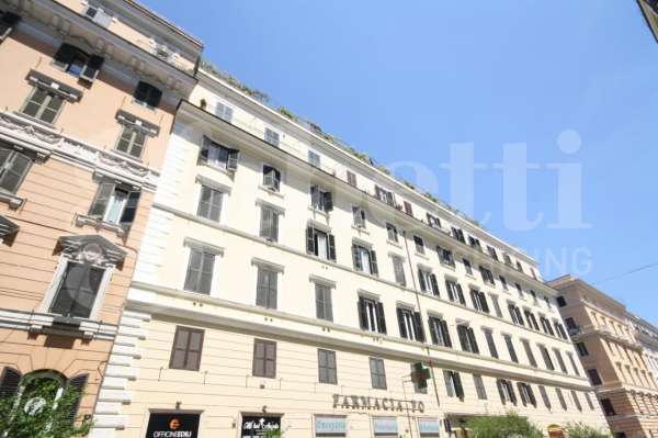 Foto Appartamento in vendita a Roma