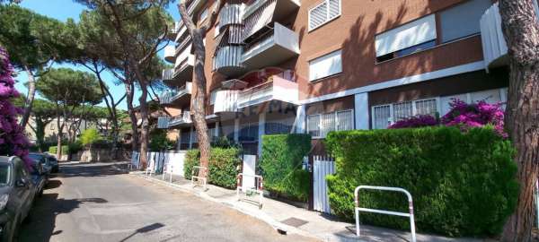 Foto Appartamento in vendita a Roma
