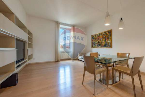Foto Appartamento in vendita a Roma