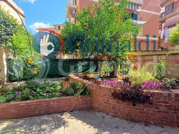 Foto Appartamento in vendita a Roma
