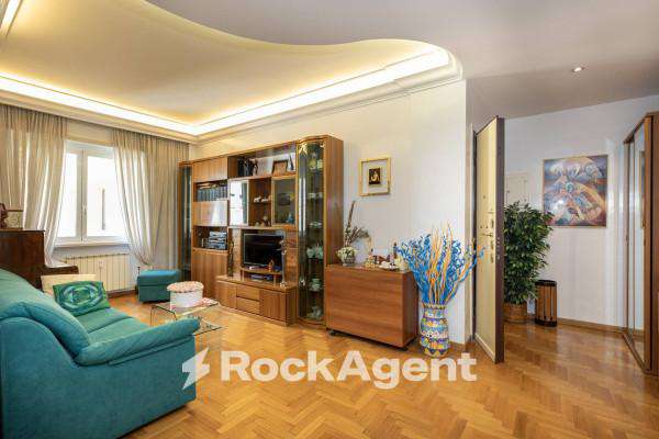 Foto Appartamento in vendita a Roma