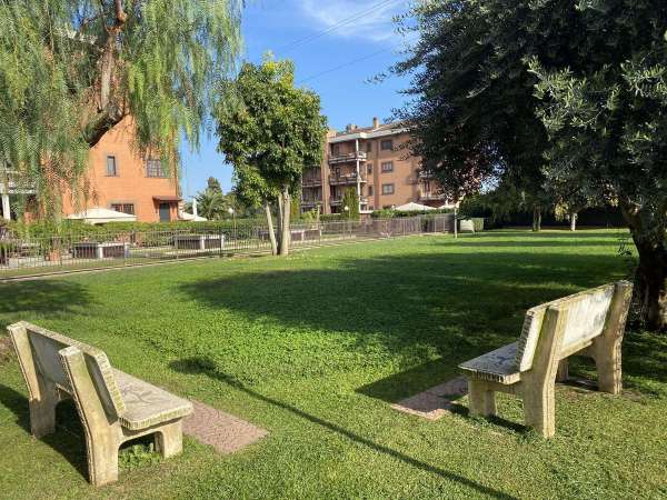 Foto Appartamento in vendita a Roma