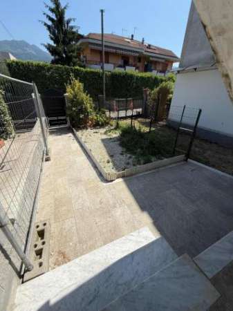 Foto Appartamento in vendita a Romagnano - Massa 120 mq  Rif: 1330951
