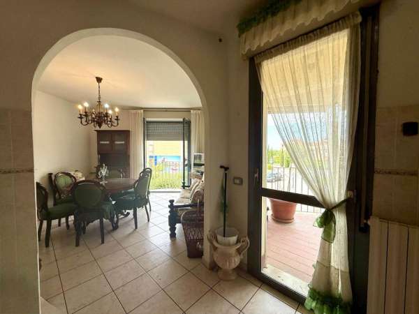 Foto Appartamento in vendita a Rosignano Marittimo