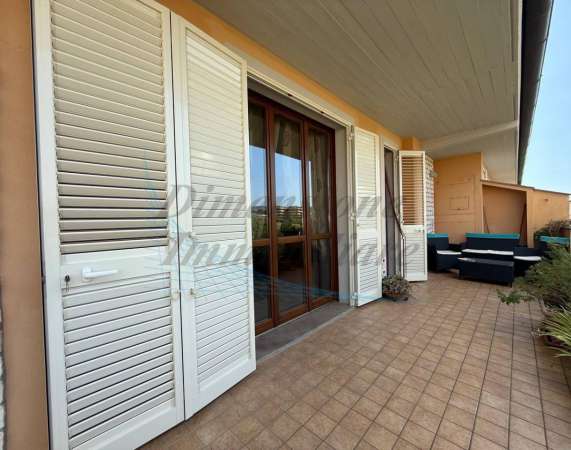 Foto Appartamento in vendita a Rosignano Marittimo