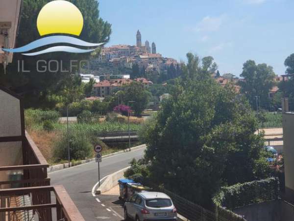 Foto Appartamento in vendita a San Bartolomeo Al Mare - 5 locali 87mq