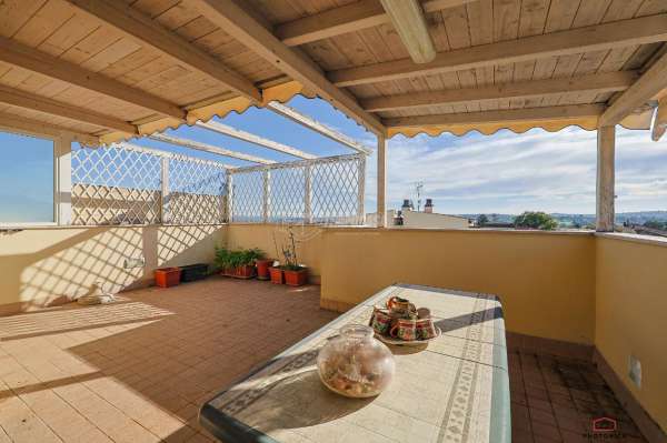 Foto Appartamento in vendita a San Clemente