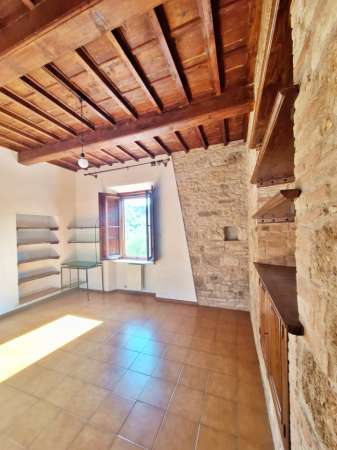 Foto Appartamento in vendita a San Gimignano