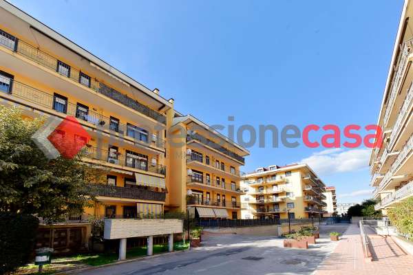 Foto Appartamento in vendita a San Nicola La Strada
