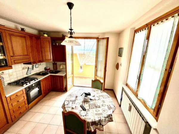 Foto Appartamento in vendita a San Romano - Montopoli in Val d'Arno 97 mq  Rif: 1269023