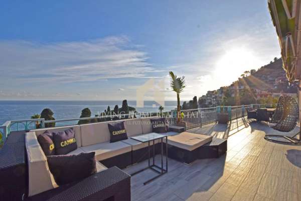 Foto Appartamento in vendita a Sanremo