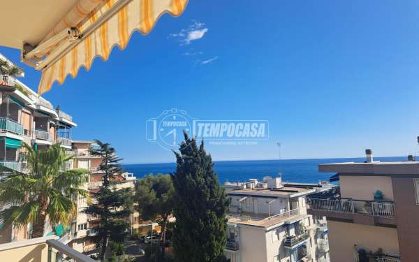 Foto Appartamento in vendita a Sanremo