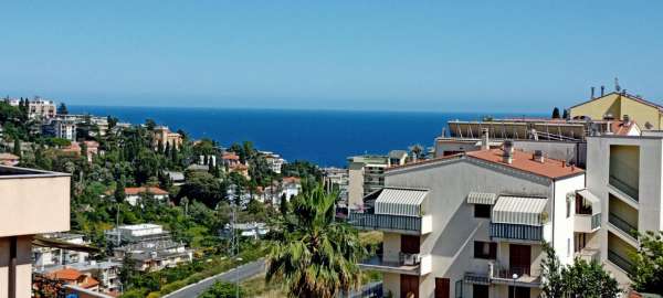 Foto Appartamento in vendita a Sanremo