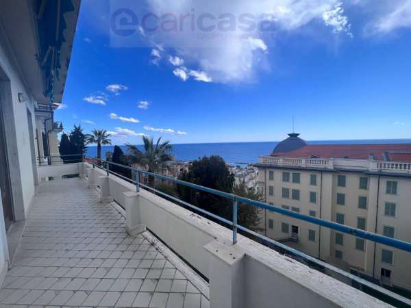 Foto Appartamento in vendita a Sanremo