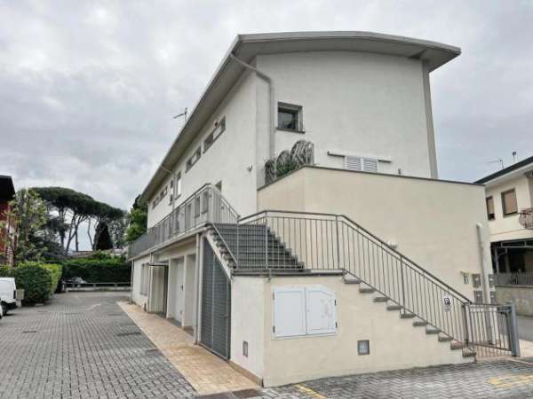 Foto Appartamento in vendita a Sant'Anna - Lucca 80 mq  Rif: 1332734