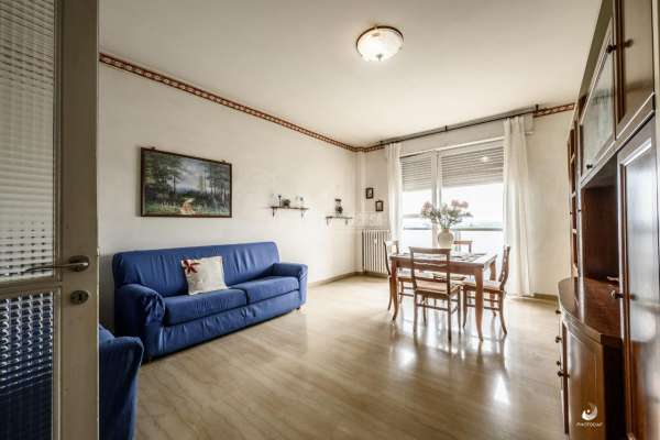 Foto Appartamento in vendita a Sant'Ilario D'Enza