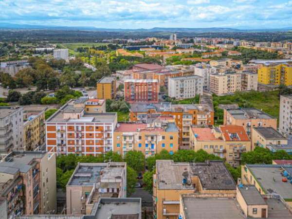 Foto Appartamento in vendita a Sassari - 4 locali 100mq