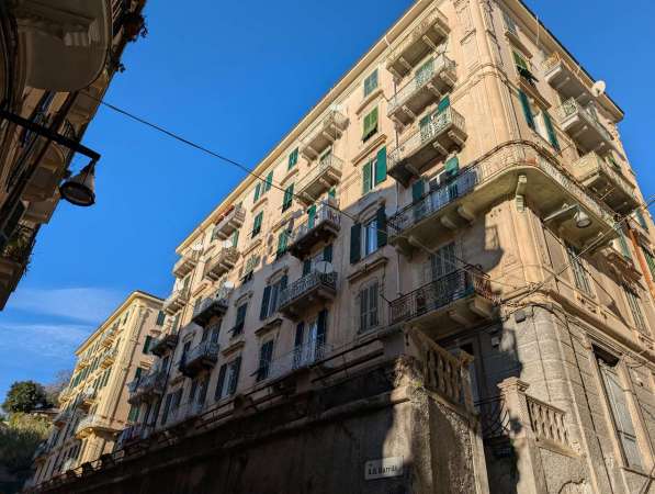 Foto Appartamento in vendita a Savona