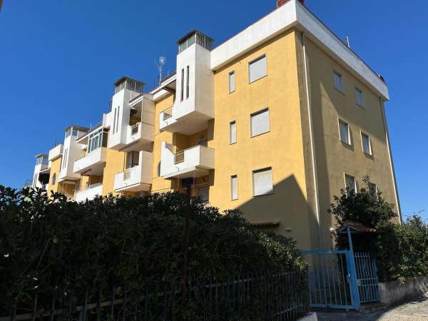 Foto Appartamento in vendita a Scalea