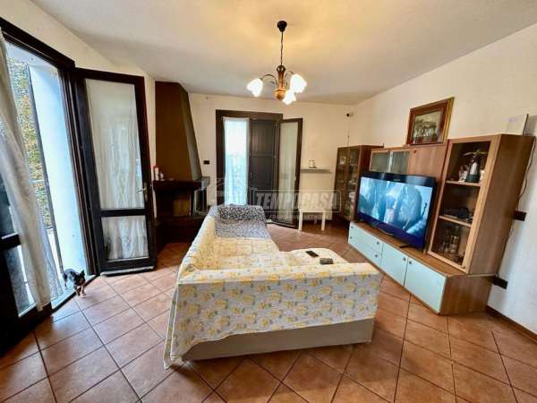 Foto Appartamento in vendita a Serramazzoni