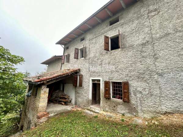 Foto Appartamento in vendita a Serramazzoni