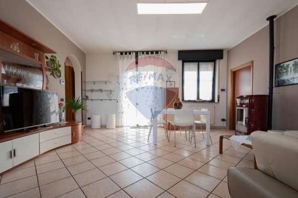 Foto Appartamento in vendita a Seveso