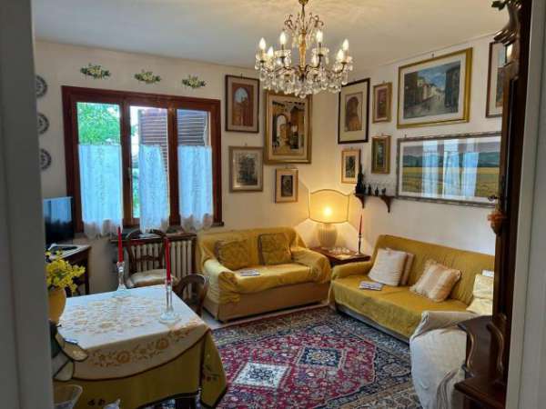 Foto Appartamento in vendita a Siena 160 mq  Rif: 1289294