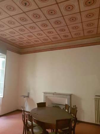 Foto Appartamento in vendita a Siena