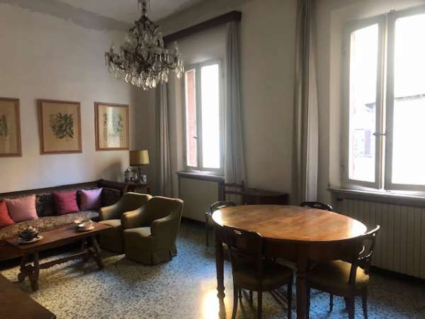 Foto Appartamento in vendita a Siena