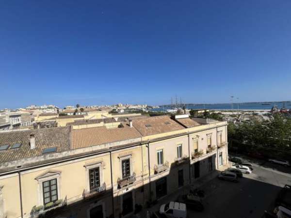 Foto Appartamento in vendita a Siracusa