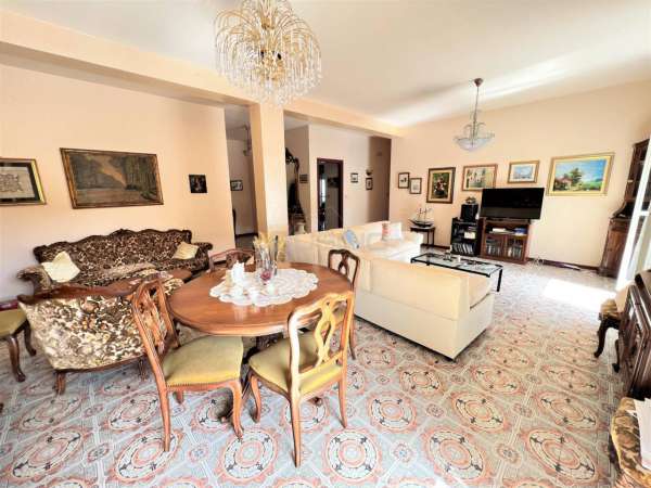 Foto Appartamento in vendita a Siracusa