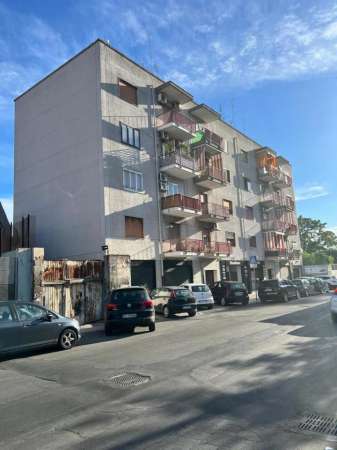 Foto Appartamento in vendita a Taranto
