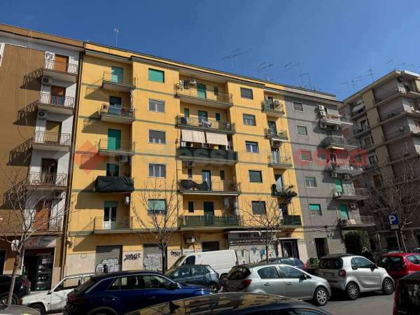 Foto Appartamento in vendita a Taranto