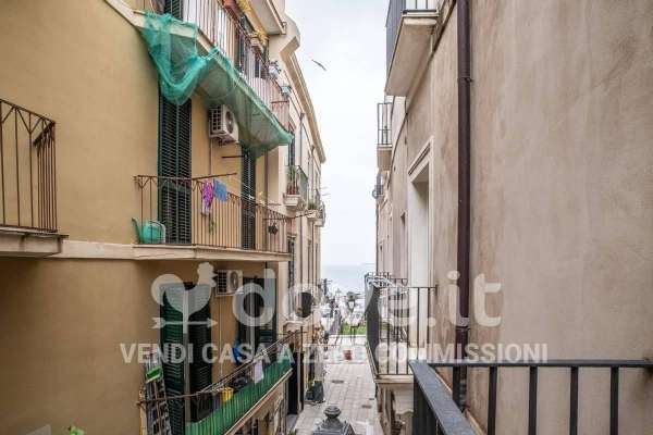 Foto Appartamento in vendita a Taranto