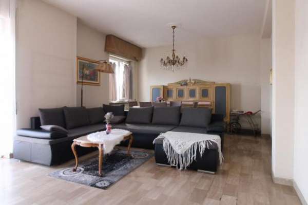 Foto Appartamento in vendita a Terni - 5 locali 168mq