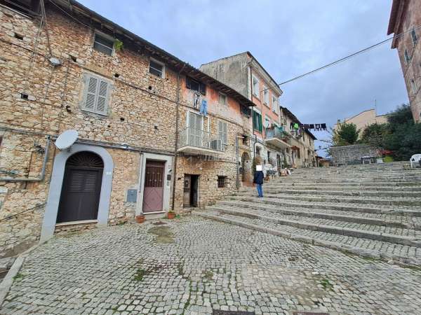 Foto Appartamento in vendita a Terracina