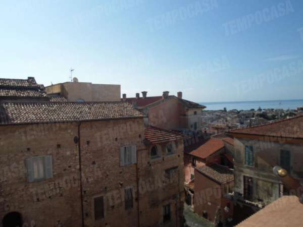 Foto Appartamento in vendita a Terracina