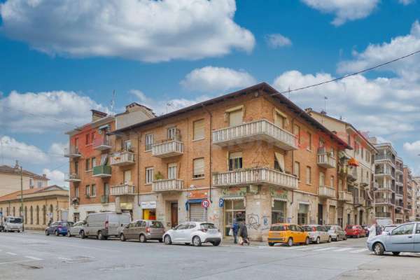 Foto Appartamento in vendita a Torino
