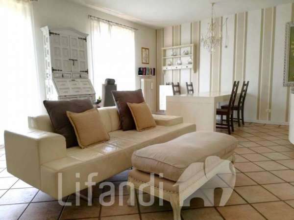 Foto Appartamento in Vendita a Torri del Benaco Torri del Benaco