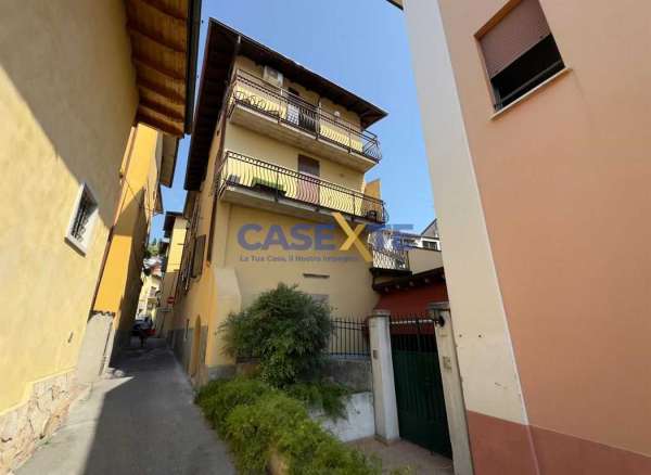 Foto Appartamento in Vendita a Toscolano-Maderno via sacerdoti