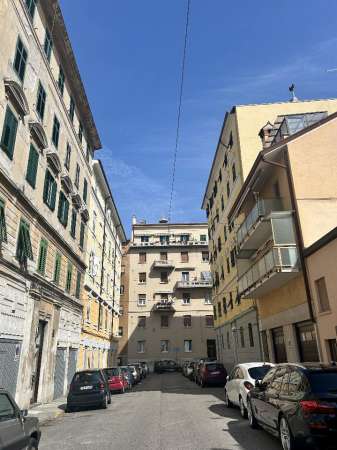Foto Appartamento in vendita a Trieste