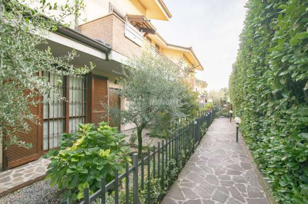 Foto Appartamento in vendita a Truccazzano