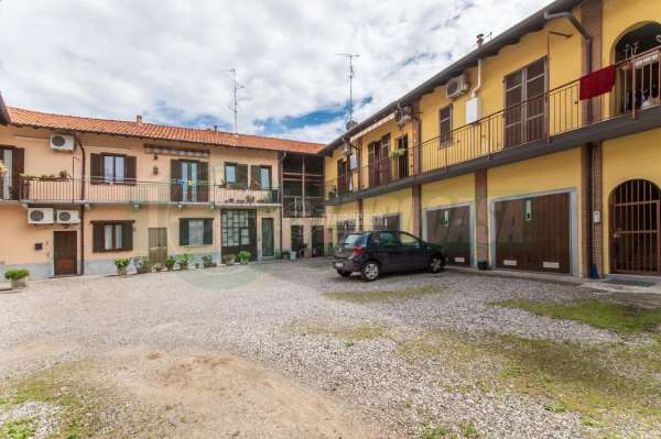 Foto Appartamento in vendita a Uboldo