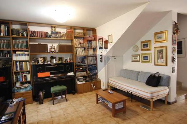 Foto Appartamento in vendita a Varese